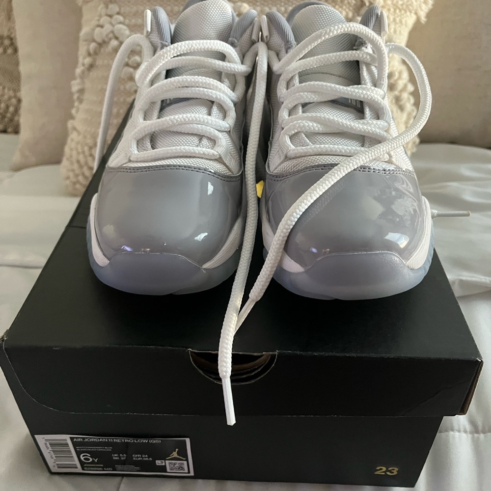 Air Jordan 11 Retro Low